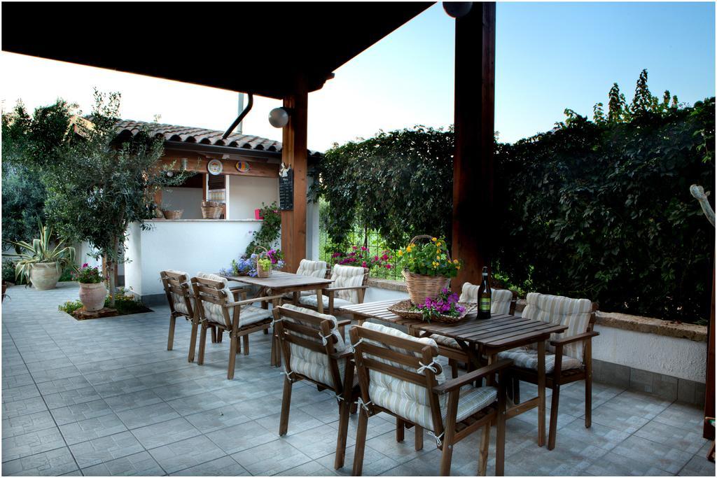 Ai Parchi Dei Parrini Bed and Breakfast Partinico Exterior foto